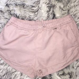 Aritzia Community Habitus shorts
